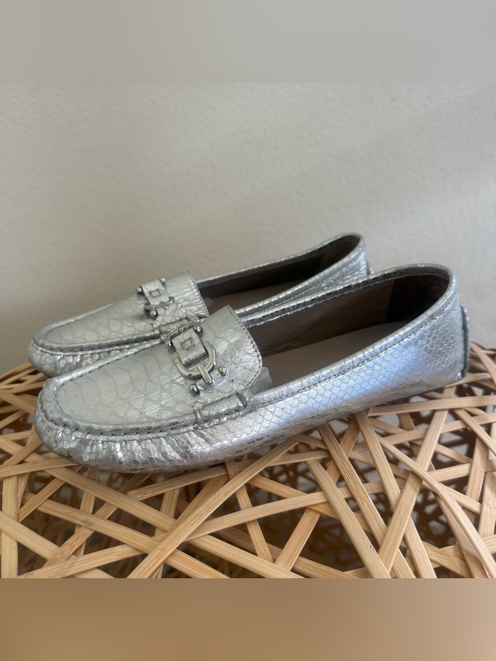 Donald J Pliner Viky Silver Metallic python Snake Print Driving Loafers Size 10